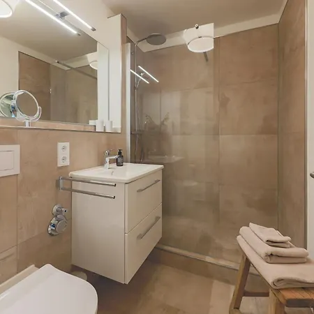 Muschel アパート ティメンドルファー・シュトラント